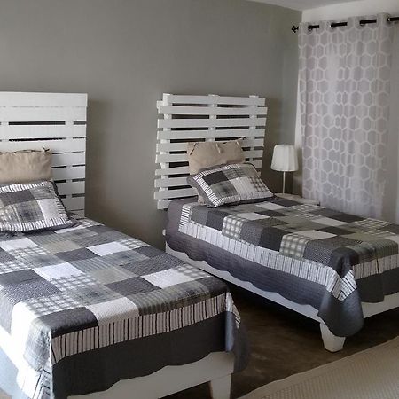 كاباريتي Kite Beach Hotel & Condos المظهر الخارجي الصورة