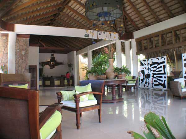 كاباريتي Kite Beach Hotel & Condos المظهر الخارجي الصورة