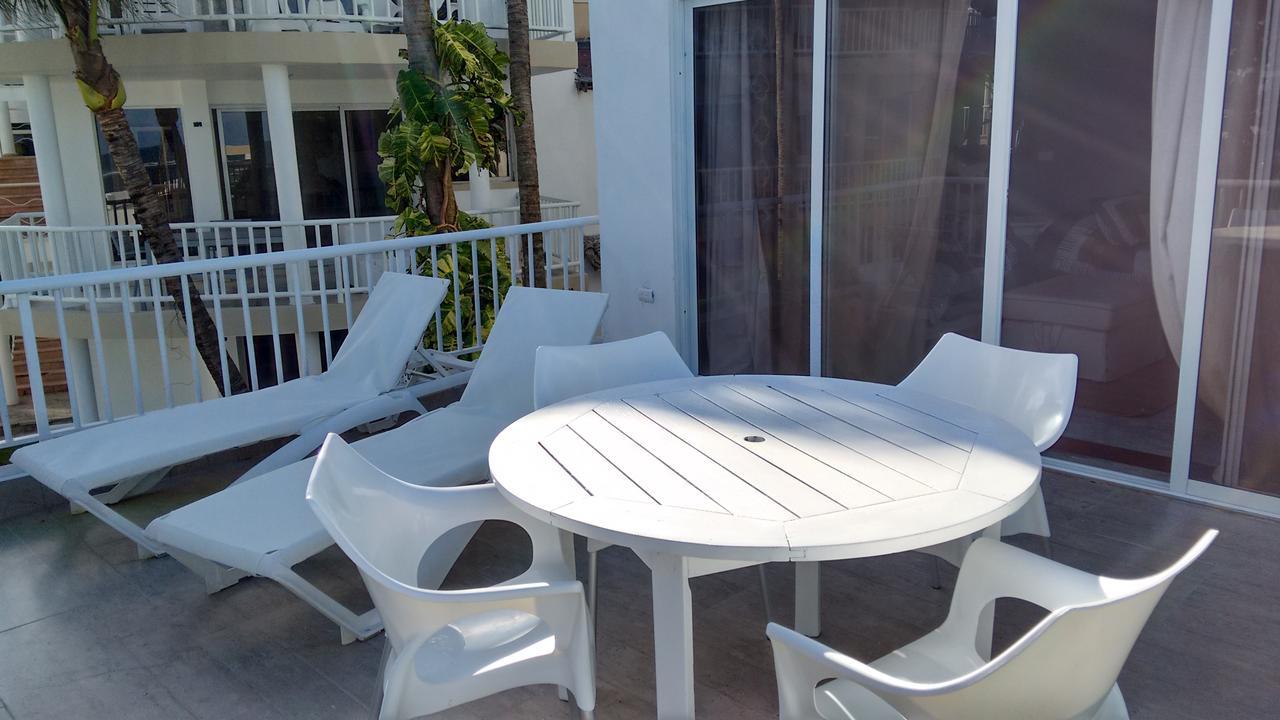 كاباريتي Kite Beach Hotel & Condos المظهر الخارجي الصورة